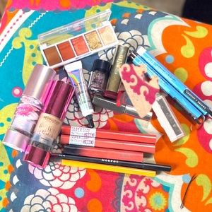 15-piece (gently)used w/ love makeup bundle—eyes+lips+face